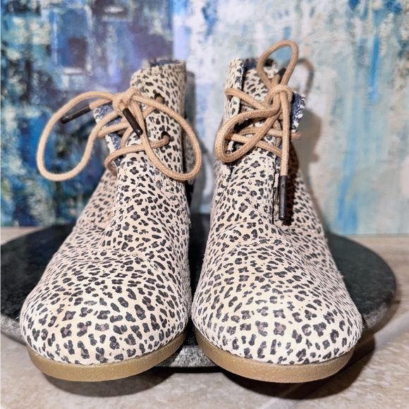 Mint 🔥 TOMS CHEETAH wedge ankle boots booties women’s size 6 - Picture 12 of 12